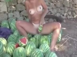 Von melon masturbácie nudista giselda