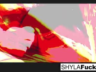 Une peu fréquent sedusive solo par tentant shyla