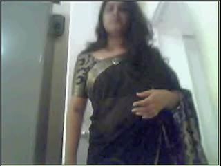 Gujarati Aunty Nude And Fingering