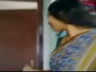 Indiýaly groovy hard up desi aunty takes her saree off and then sucks peter her devor part i - wowmoyback