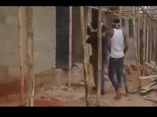 Africana nigerian gueto juveniles gangbang um virgem / parte um