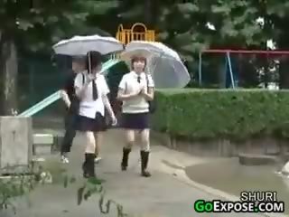 Японки ученичка гащи