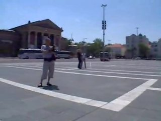 Мъст гледайте. публичен възрастен видео видео в централен budapest!