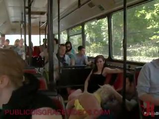 Orjuus blondi anaali perseestä sisään julkinen bussi täysi of vieraita