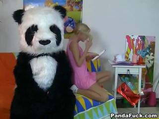 Panda medveď v sex video hračka špinavé film
