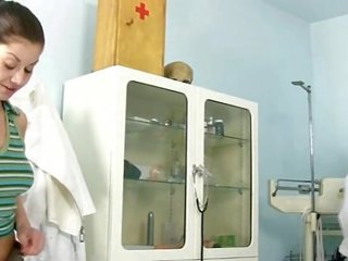 Γυναικολόγους ασθενής monika μουνί ιατρικό εργαλείο εξέτασης κόλπου γυναικολόγους κλινική εξέταση