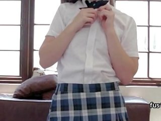 Genç bayan içinde okul web kamerası alır assfucked