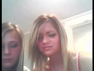 Dva podivuhodný a bored blondýnka holky na webchat