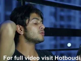 Pagal devar bhabi - bangla pendek filem mutiple nip slip semasa mandi (new)