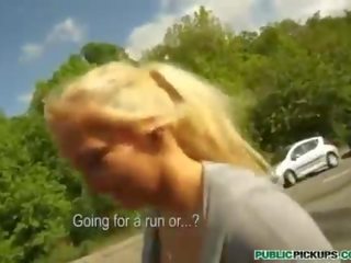 Amatör blondin gå för jogga sedan analized