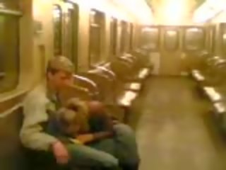 Amatér špinavý film na metro mov
