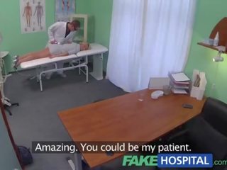 Fakehospital sales rep fanget på kamera hjelp fitte til selge hungover specialist pills. mer på ushotcams