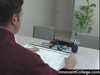 Ýaşlar student sucks off the principal