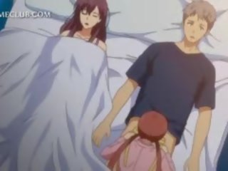 Adolescent 3d l'anime nana combats sur une grand quéquette