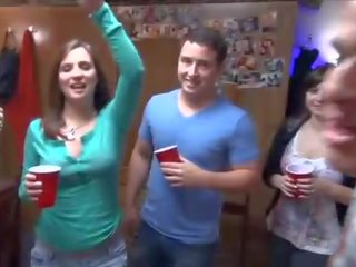 Seksi akademi pesta dengan sangat mabuk siswa